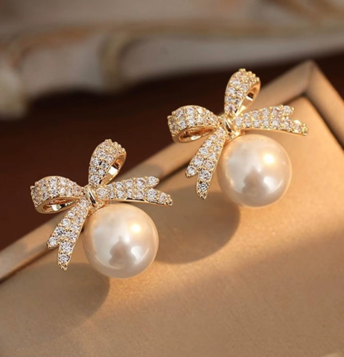 Ribbon Pearl Earrings