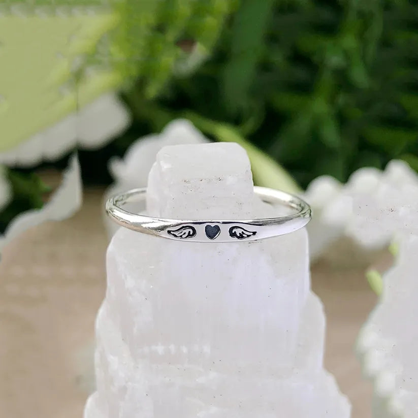 For Memorial | Tiny Heart with Wings Ring