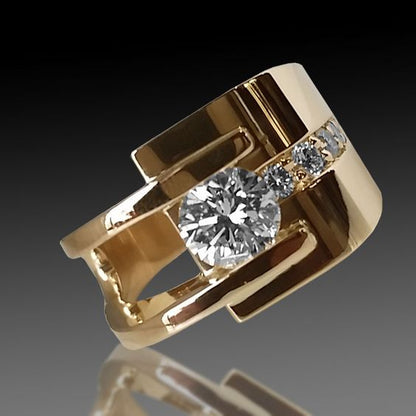 GlimmerArc Ring