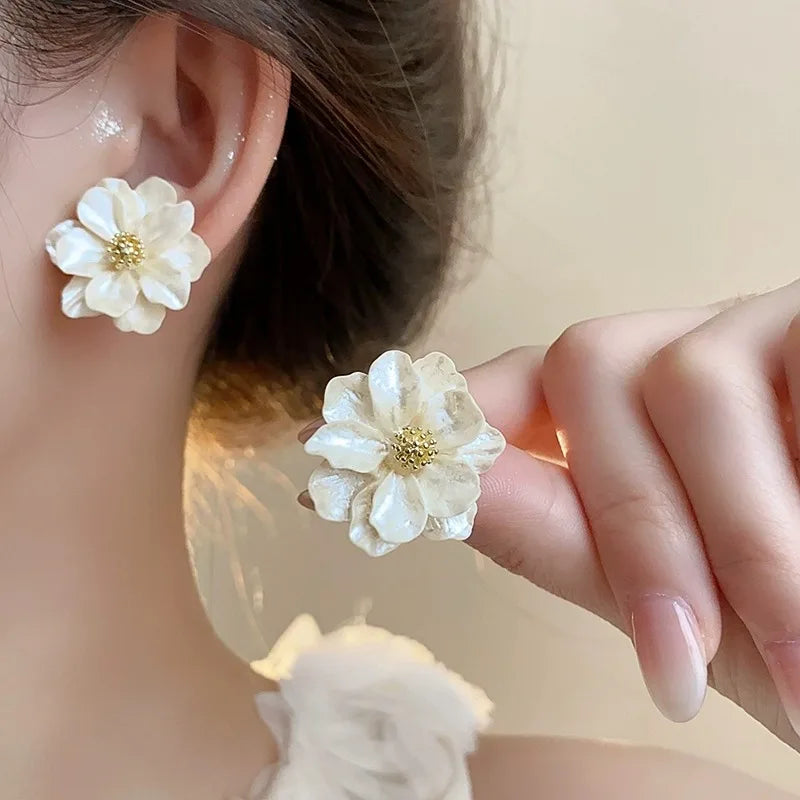 Elegant White Acrylic Floral Stud Earrings
