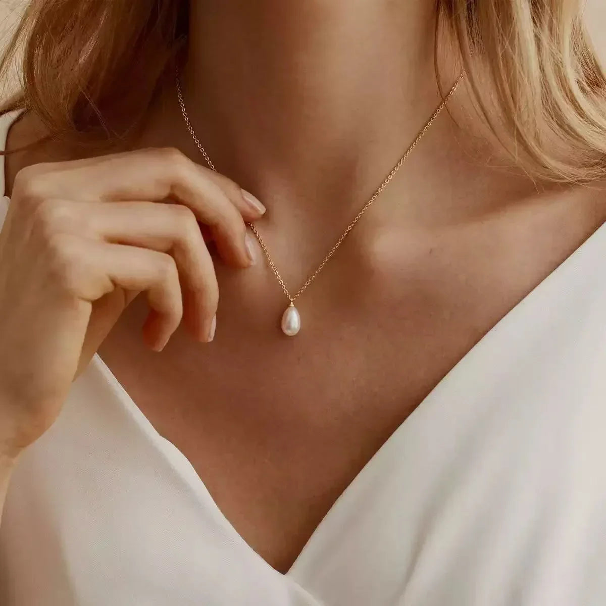 Timeless Water Drop Pearl Pendant Necklace