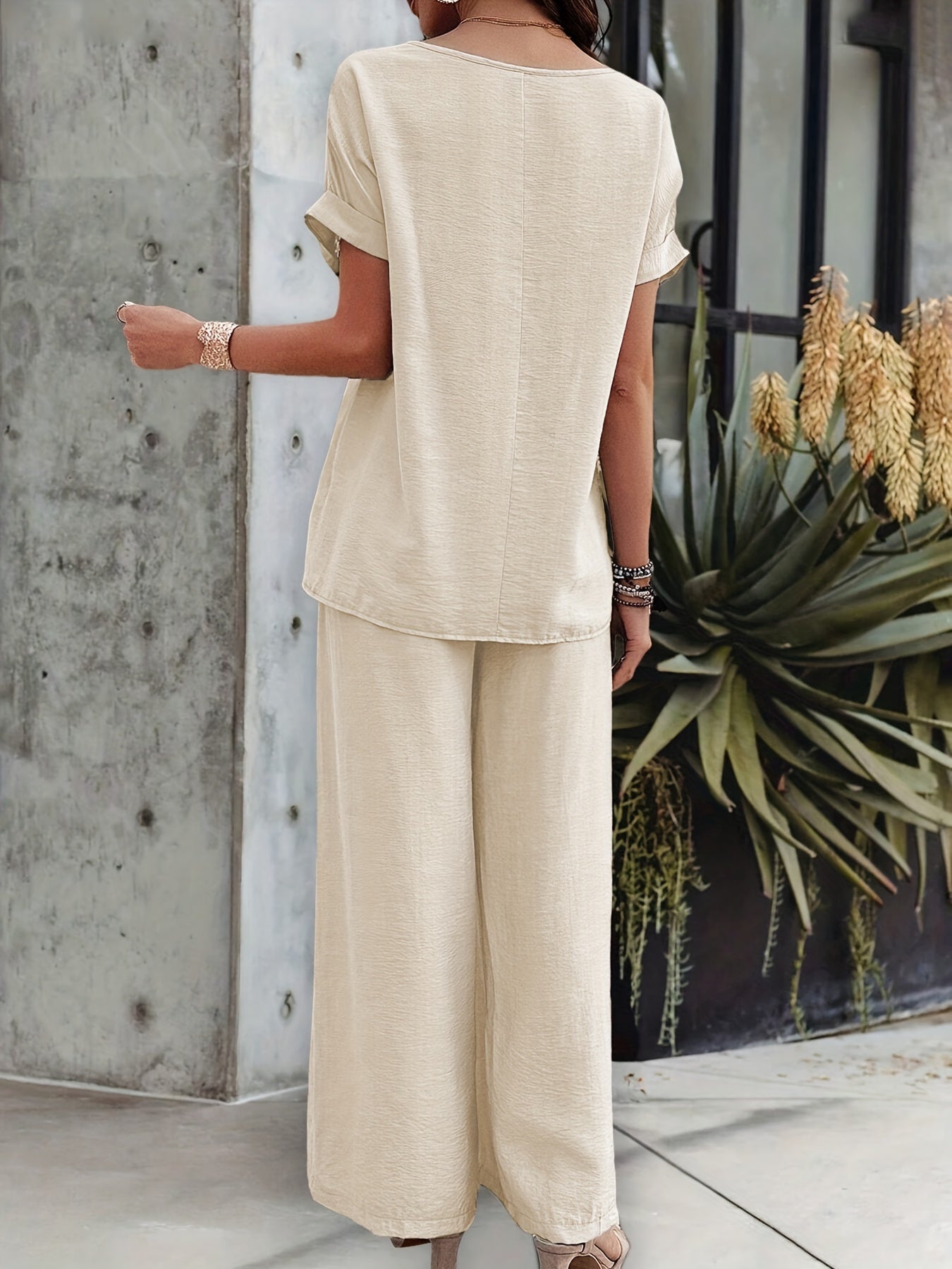 Luna Set – Short Sleeve Top & Comfortable Fit