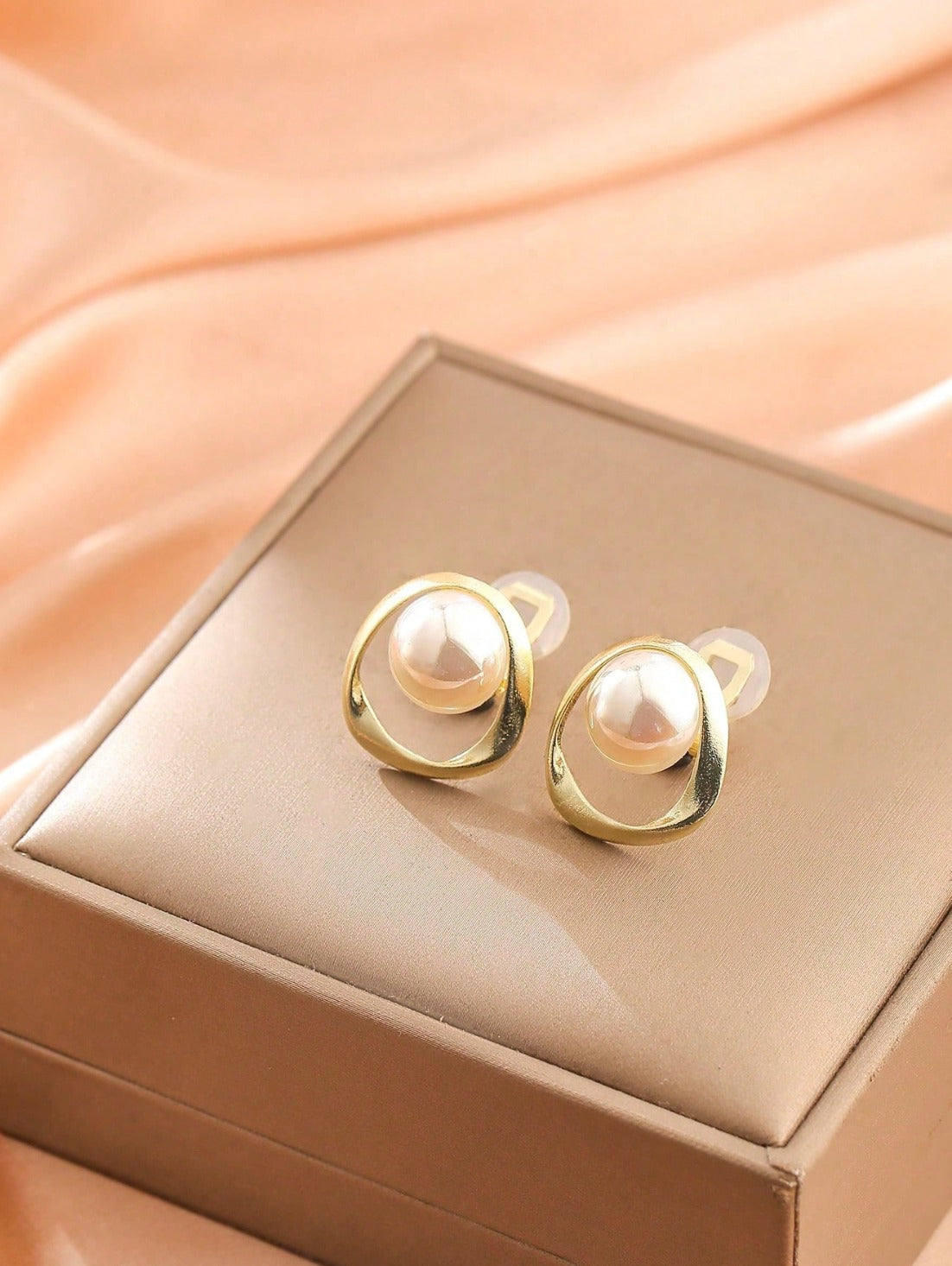 Breast Cancer Awareness | Clip In Pearl Collection - 1+1 Free Today