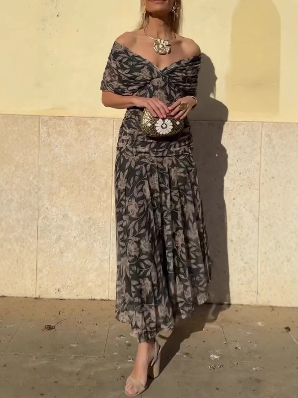 Imie | Chic Bloom Off-Shoulder Dress