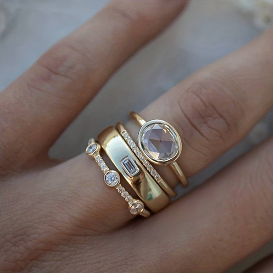 Lily - Gold Zirconia Ring Set